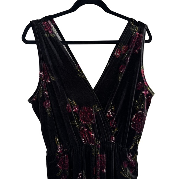 Love on a Hanger Jumpsuit Womens Large Black Floral Velvet Pockets - Picture 2 of 16